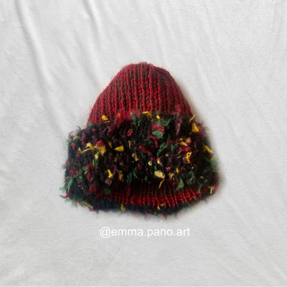 red speckled ribbed fisherman style beanie hat